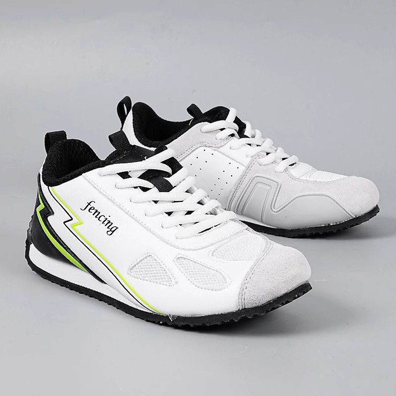 2025年ニューキッドフェンシングシューズ レディース スエ - Badminton Field のレビューと価格